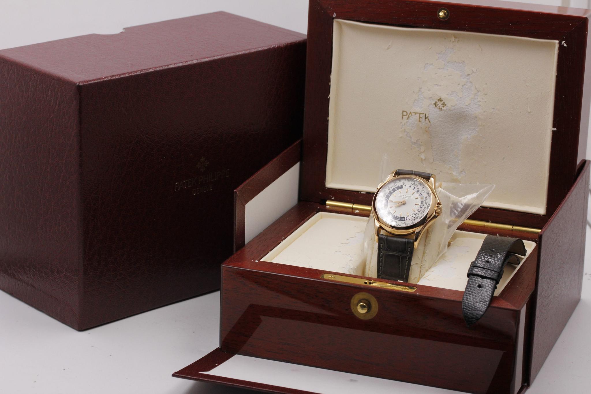 Watch Image 12