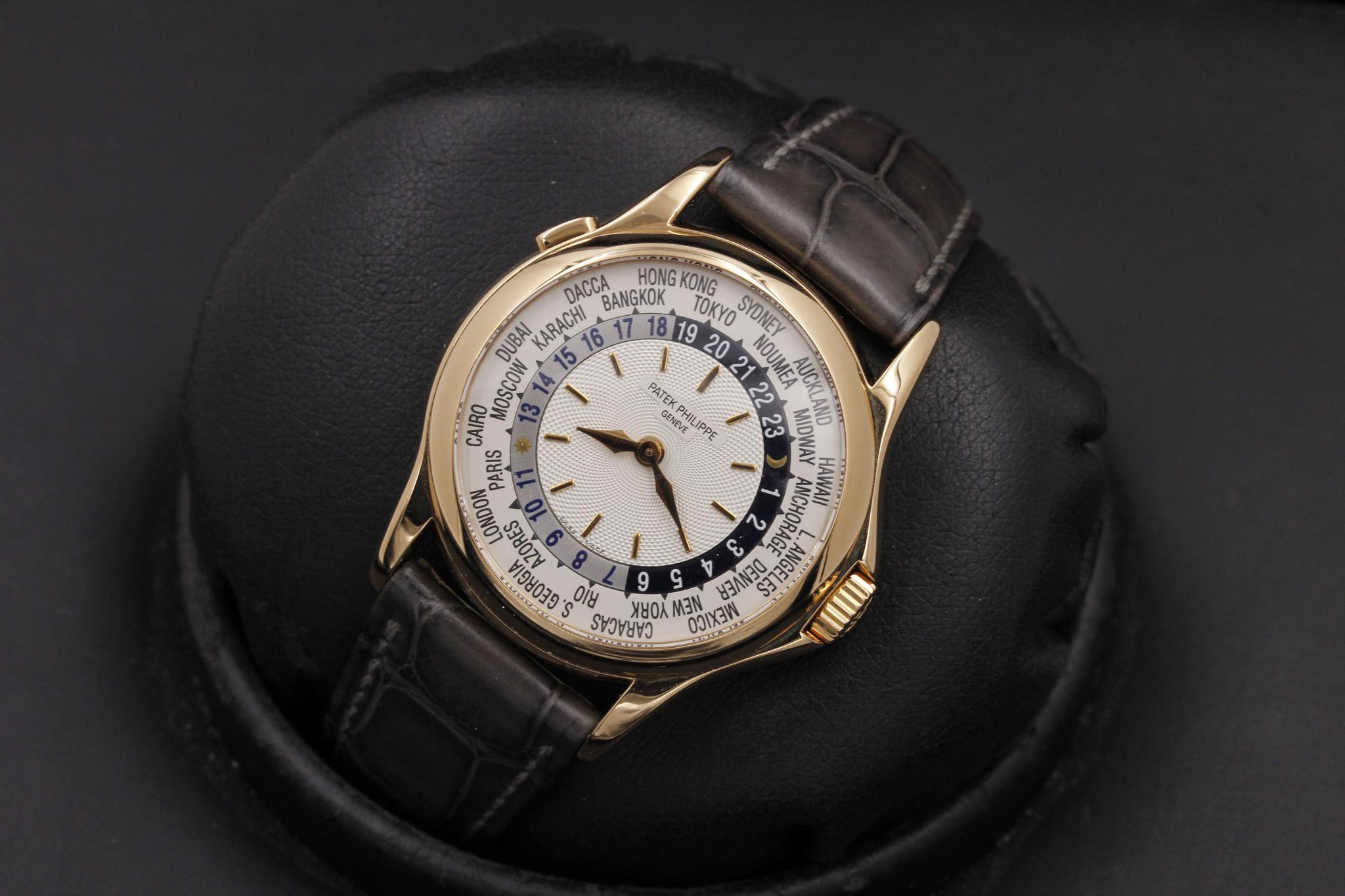 Watch Image 10
