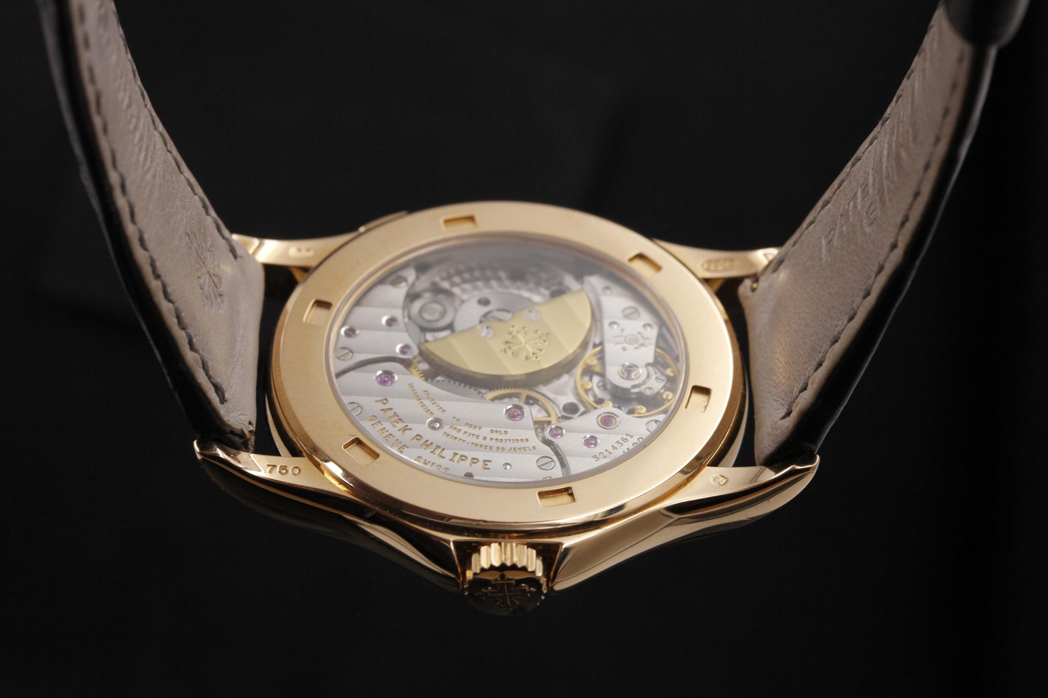 Watch Image 7