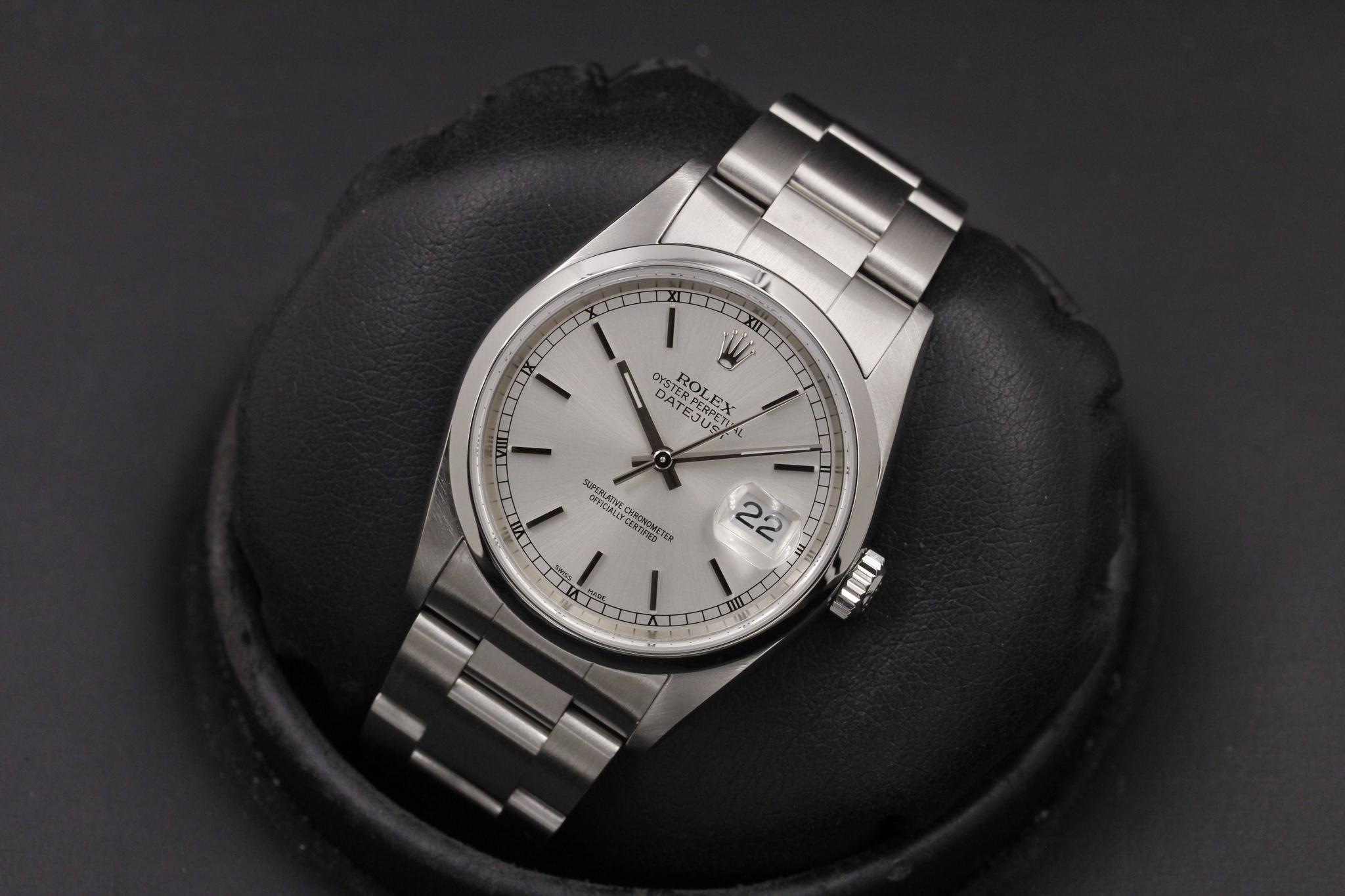 Watch Image 10
