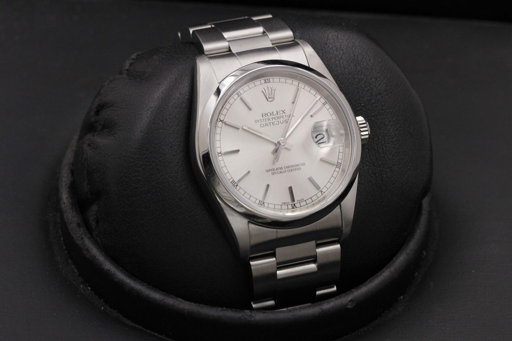 Watch Image 11