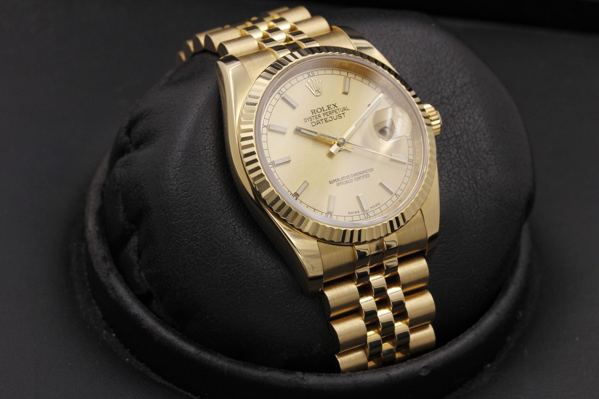 Watch Image 9