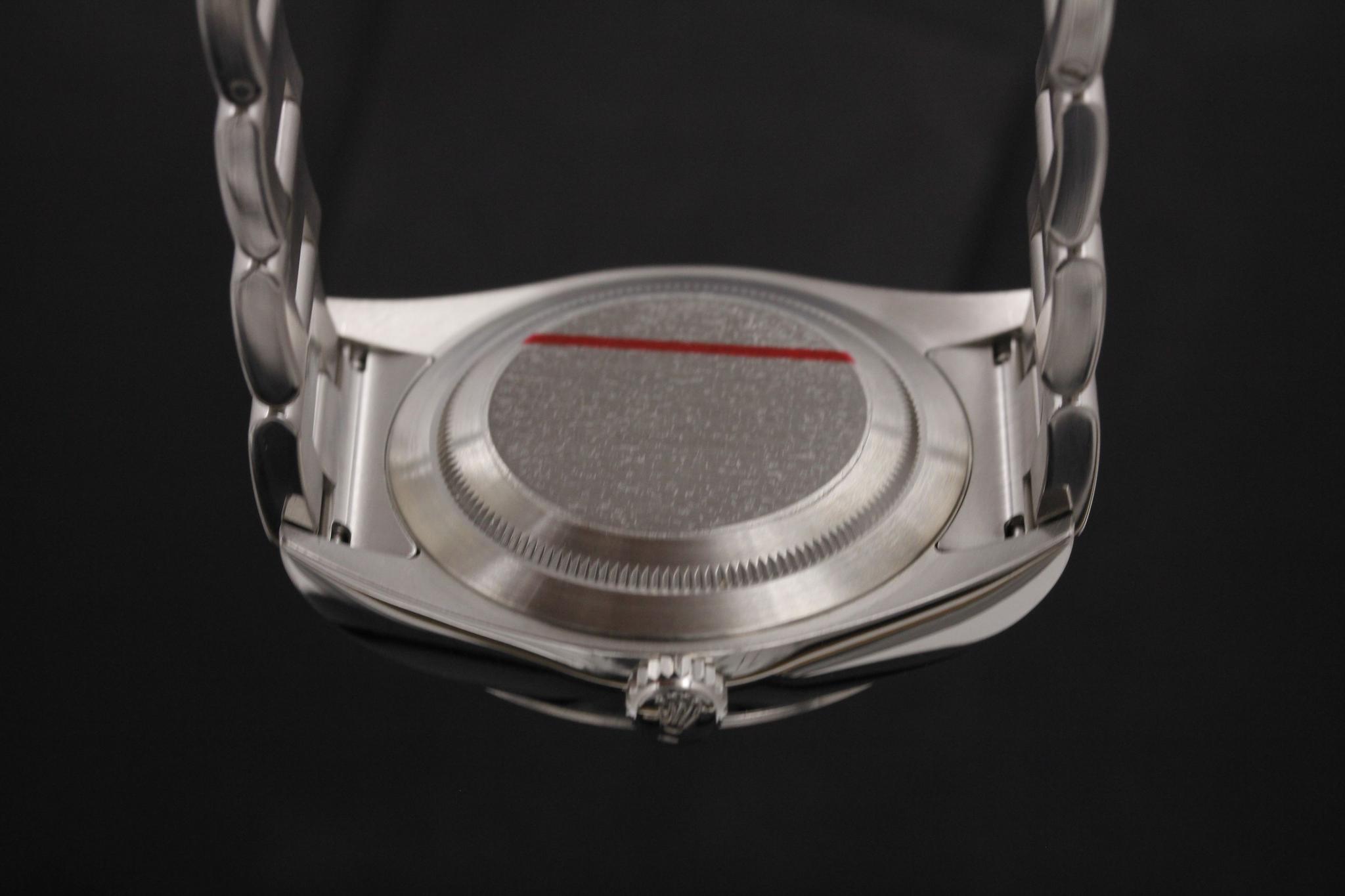 Watch Image 7