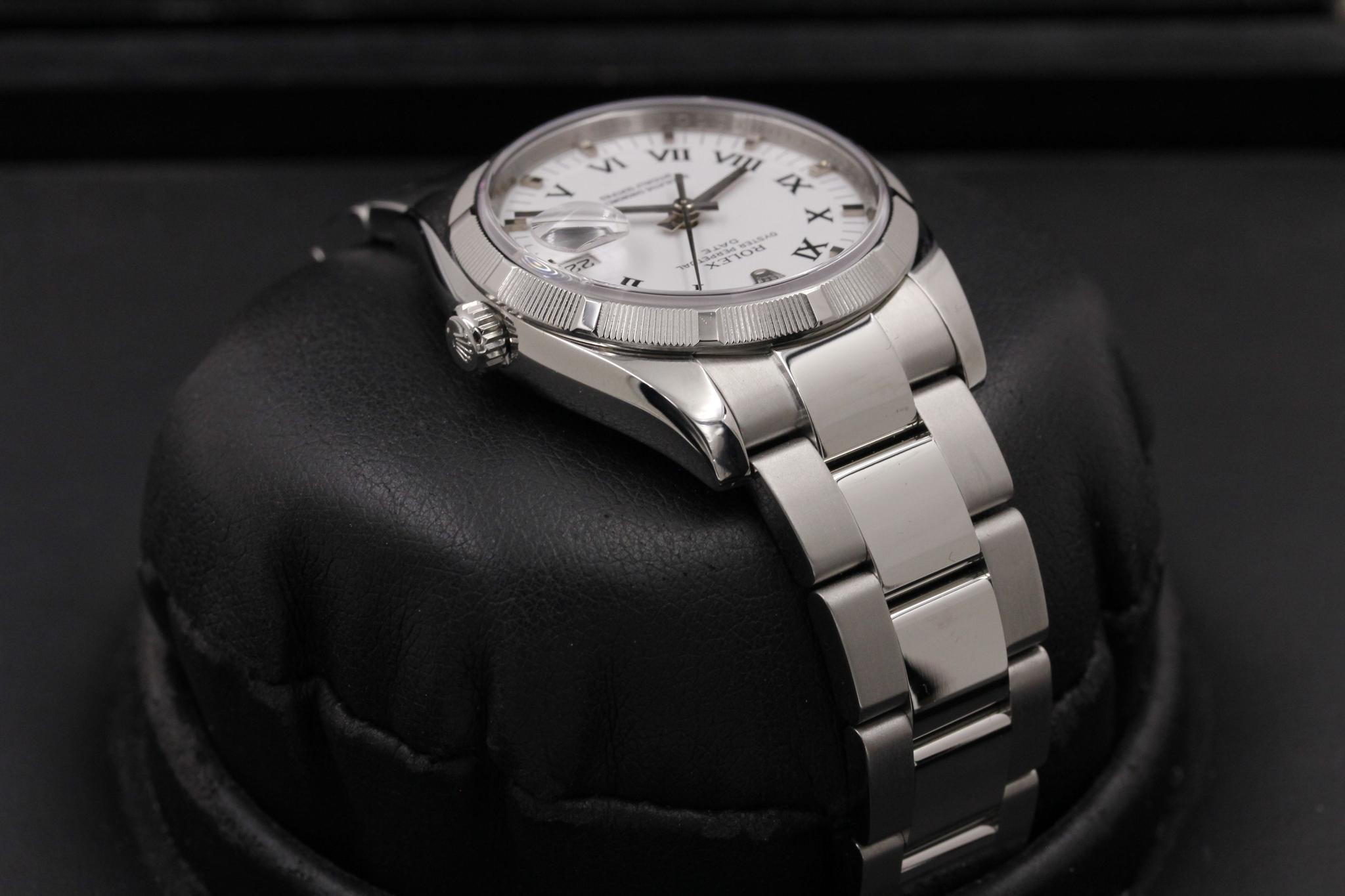 Watch Image 4