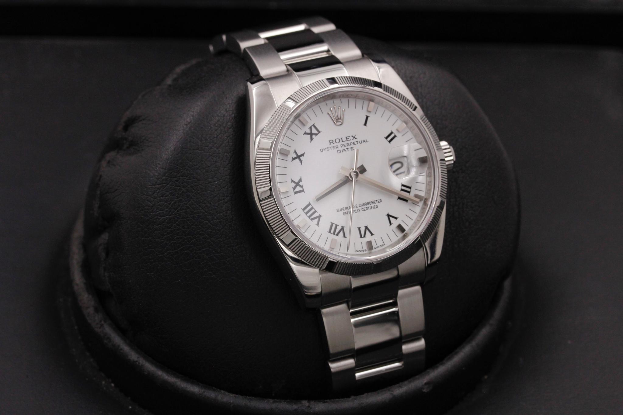 Watch Image 10