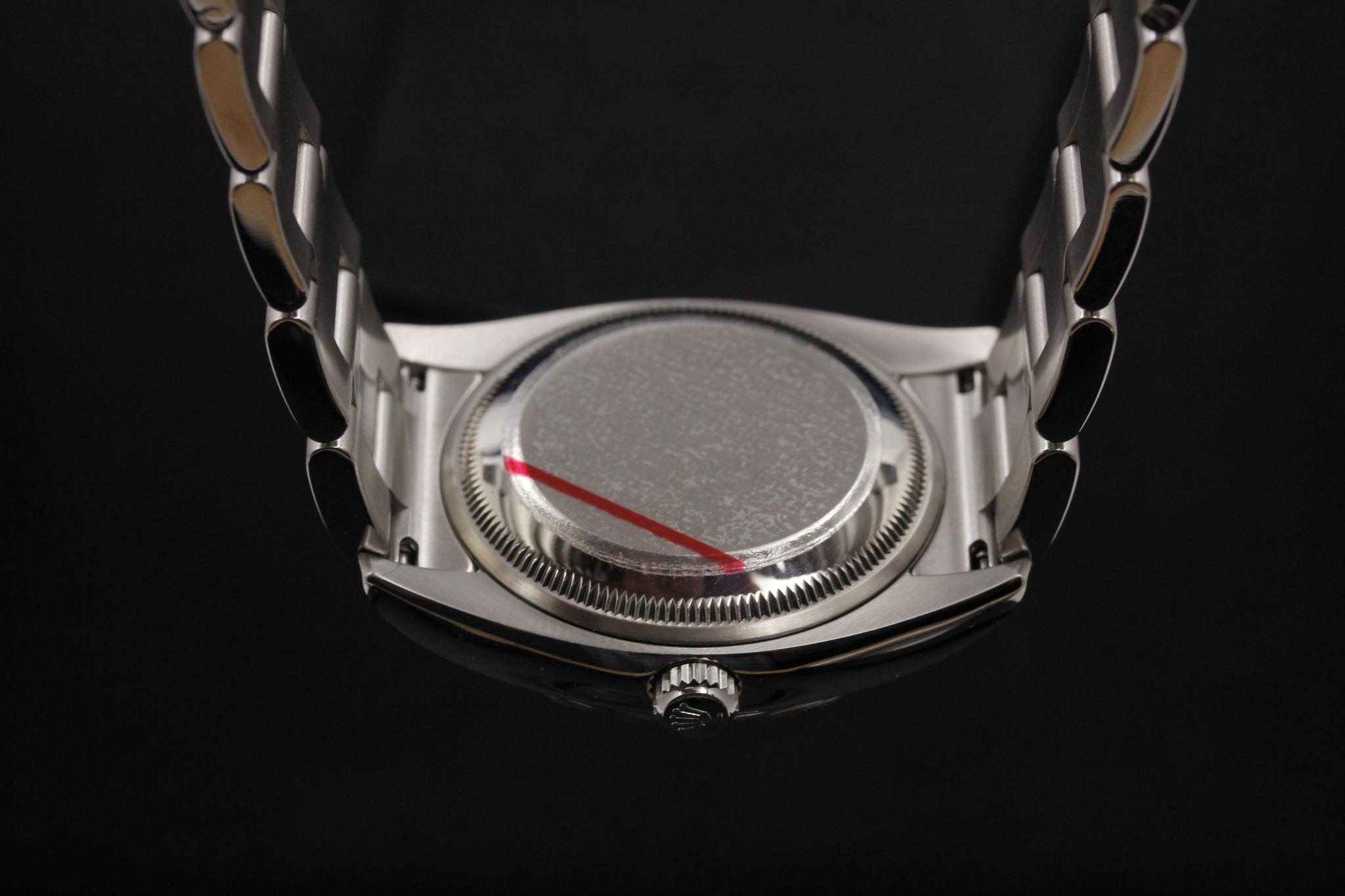 Watch Image 7