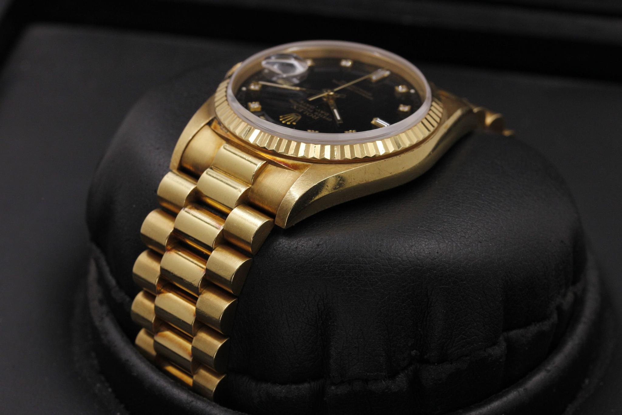 Watch Image 5