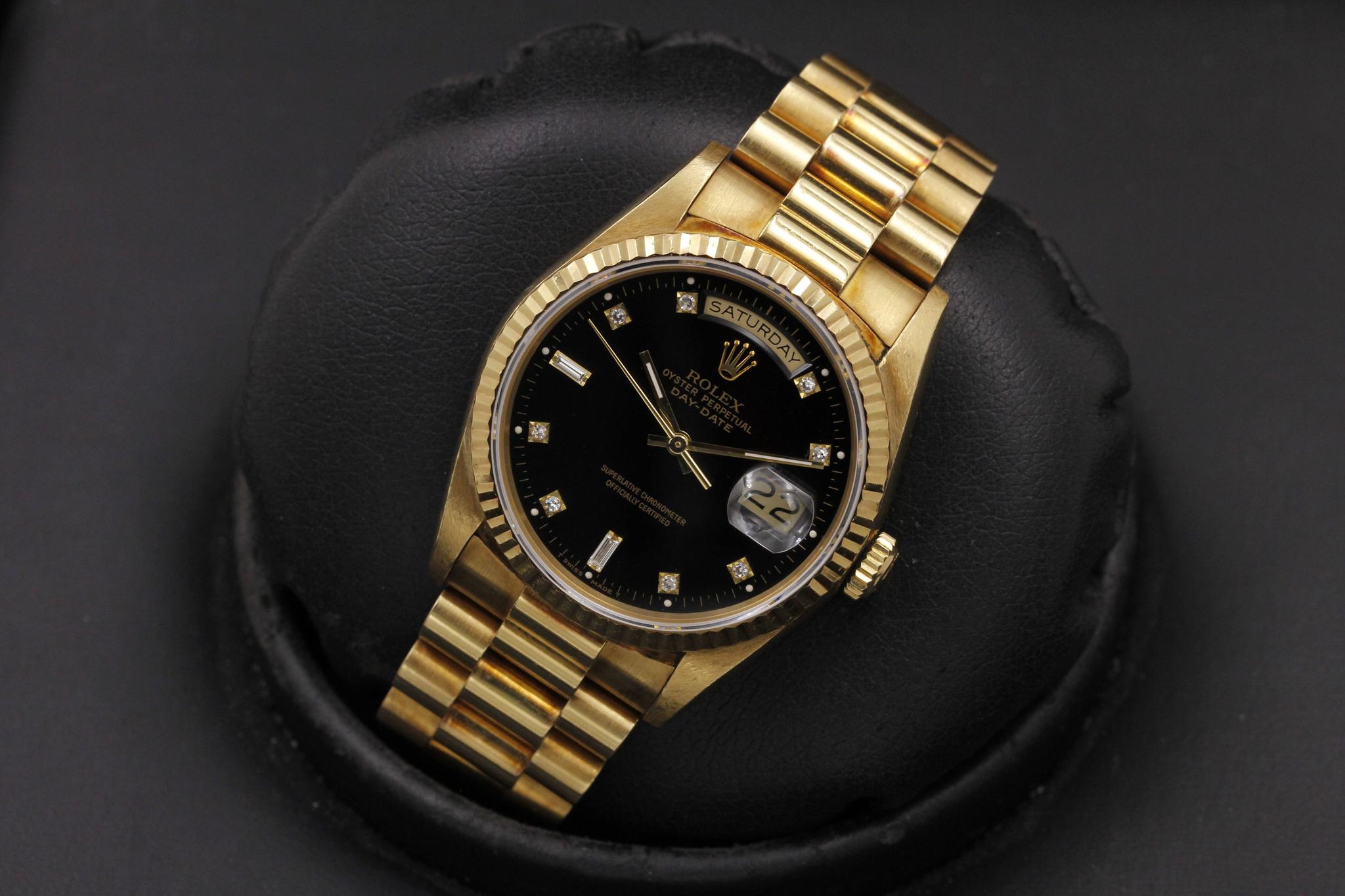 Watch Image 14
