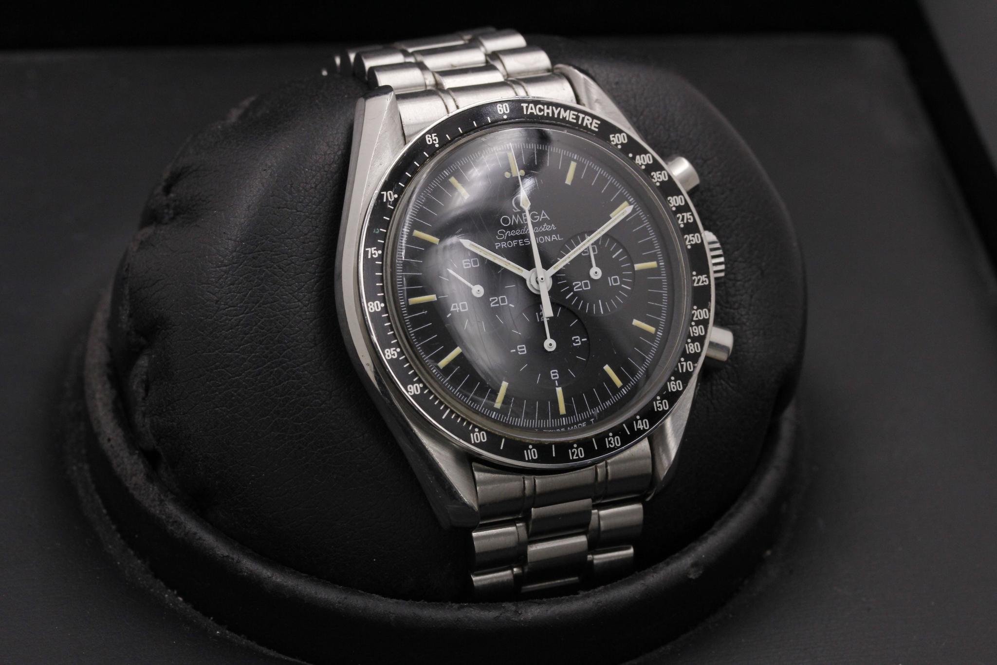 Watch Image 11