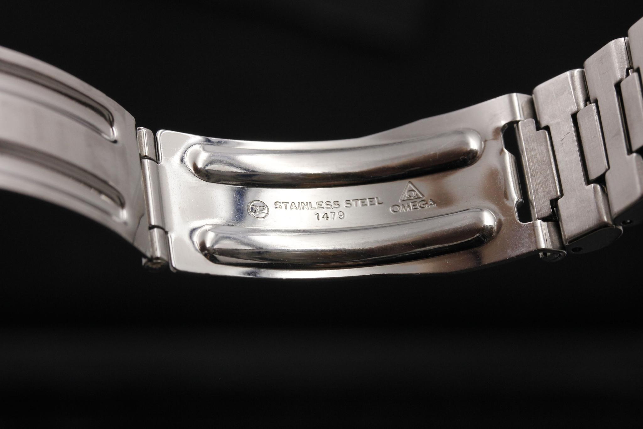 Watch Image 9