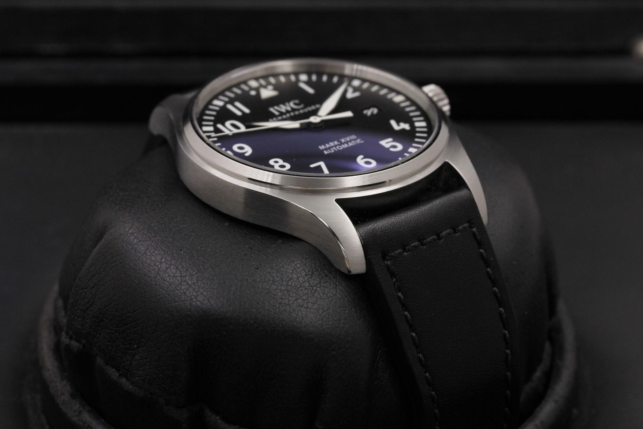 Watch Image 6