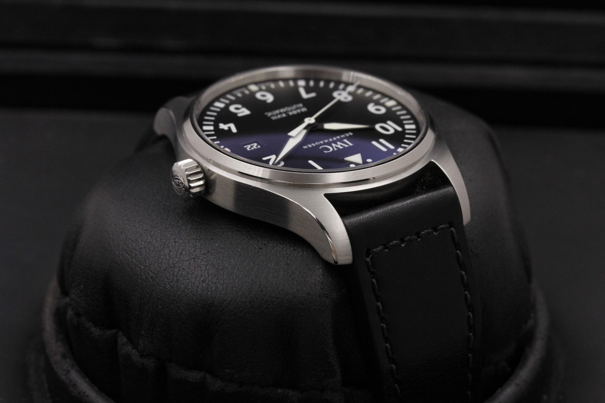 Watch Image 4