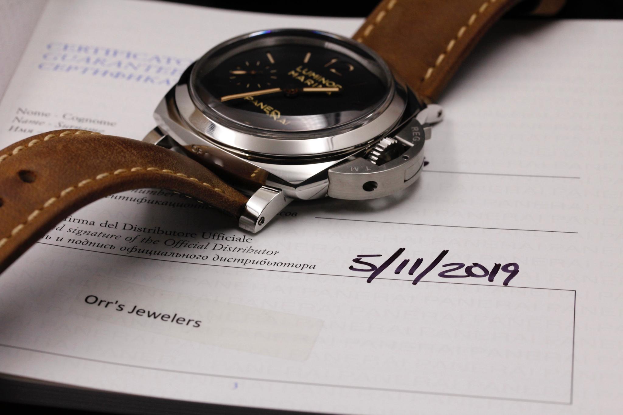 Watch Image 11