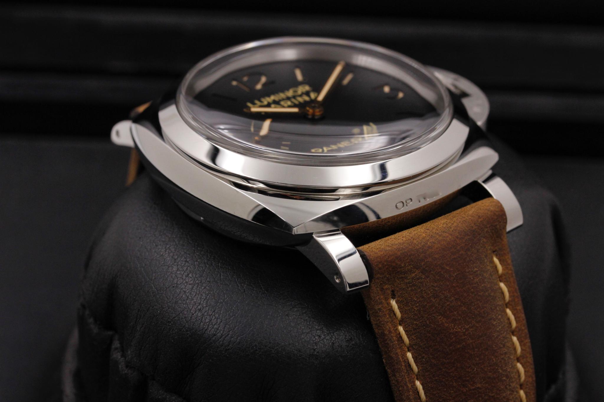 Watch Image 6