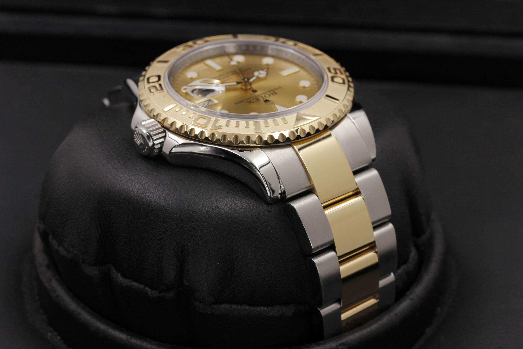 Watch Image 4