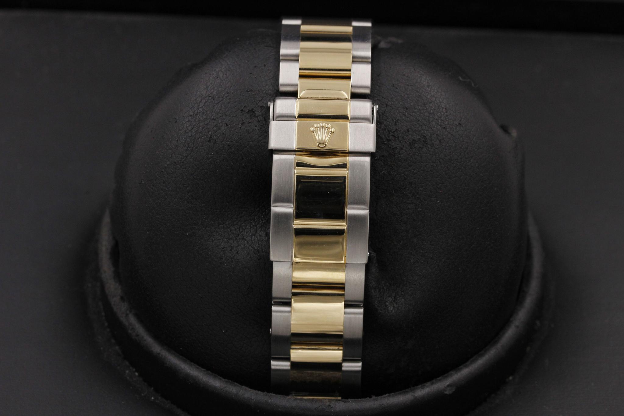 Watch Image 8