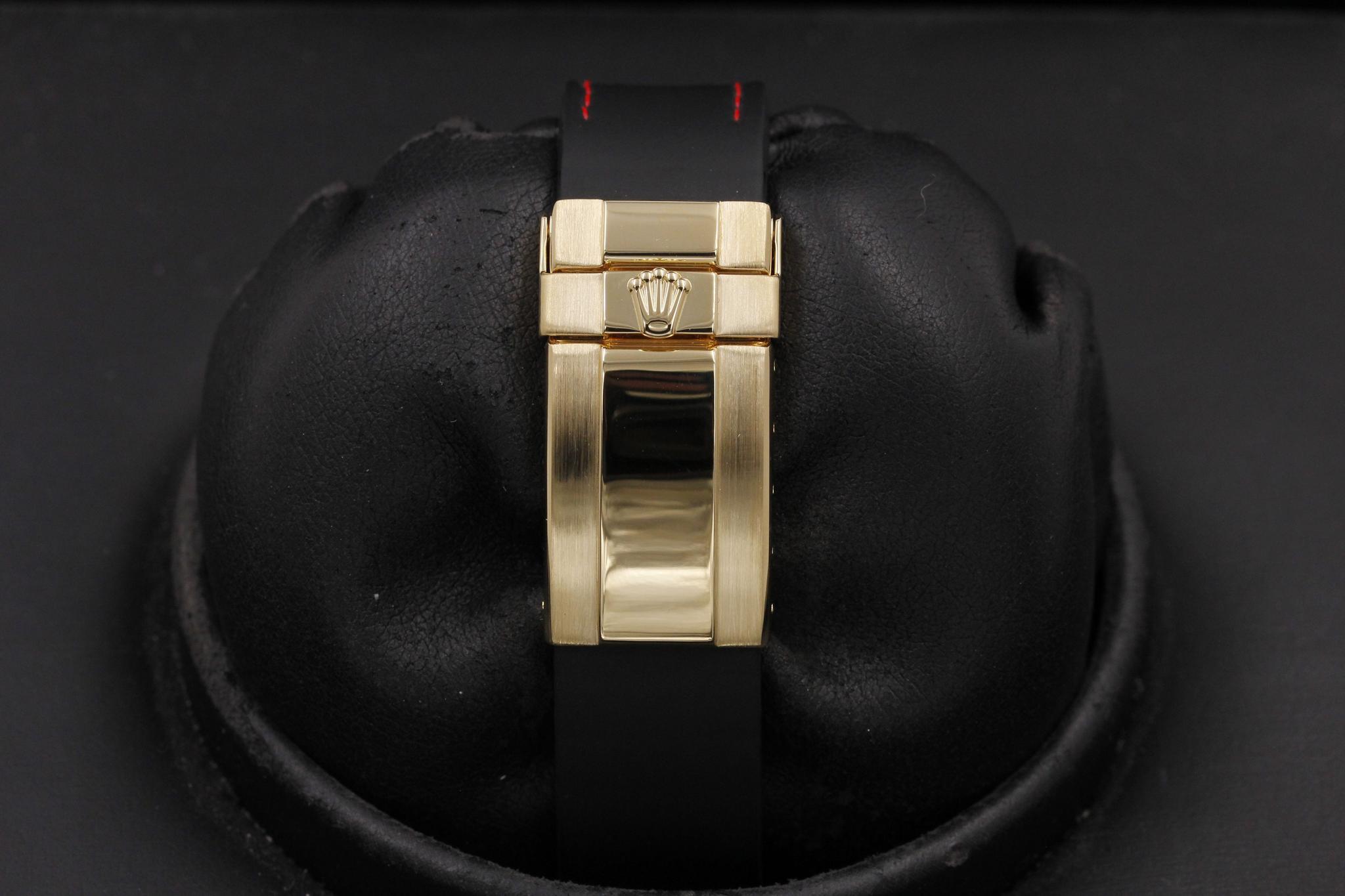 Watch Image 8