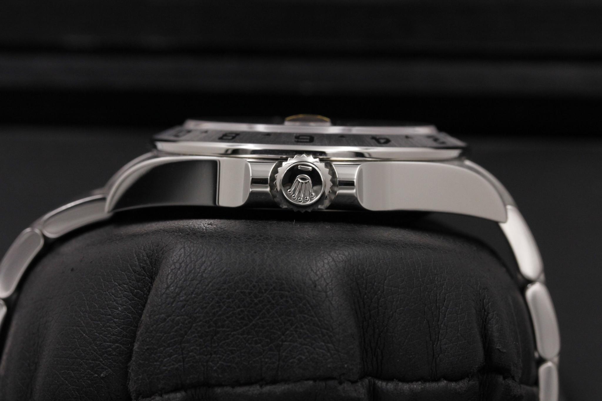 Watch Image 3