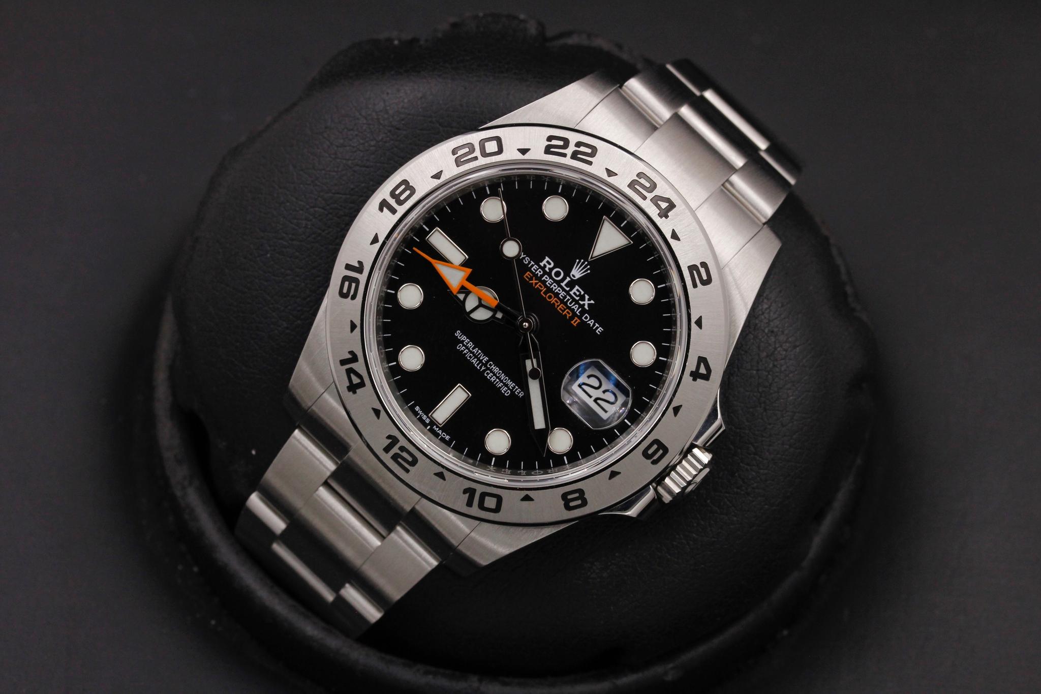 Watch Image 9