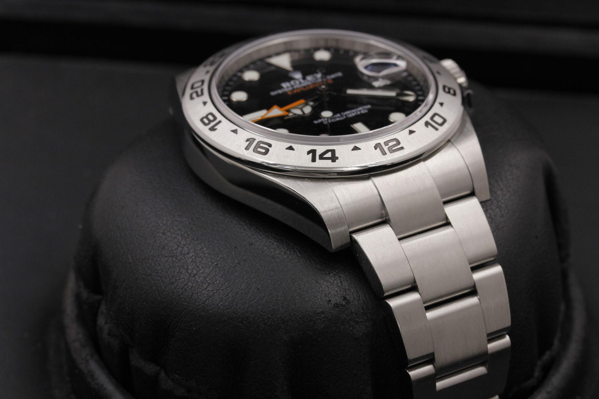 Watch Image 6