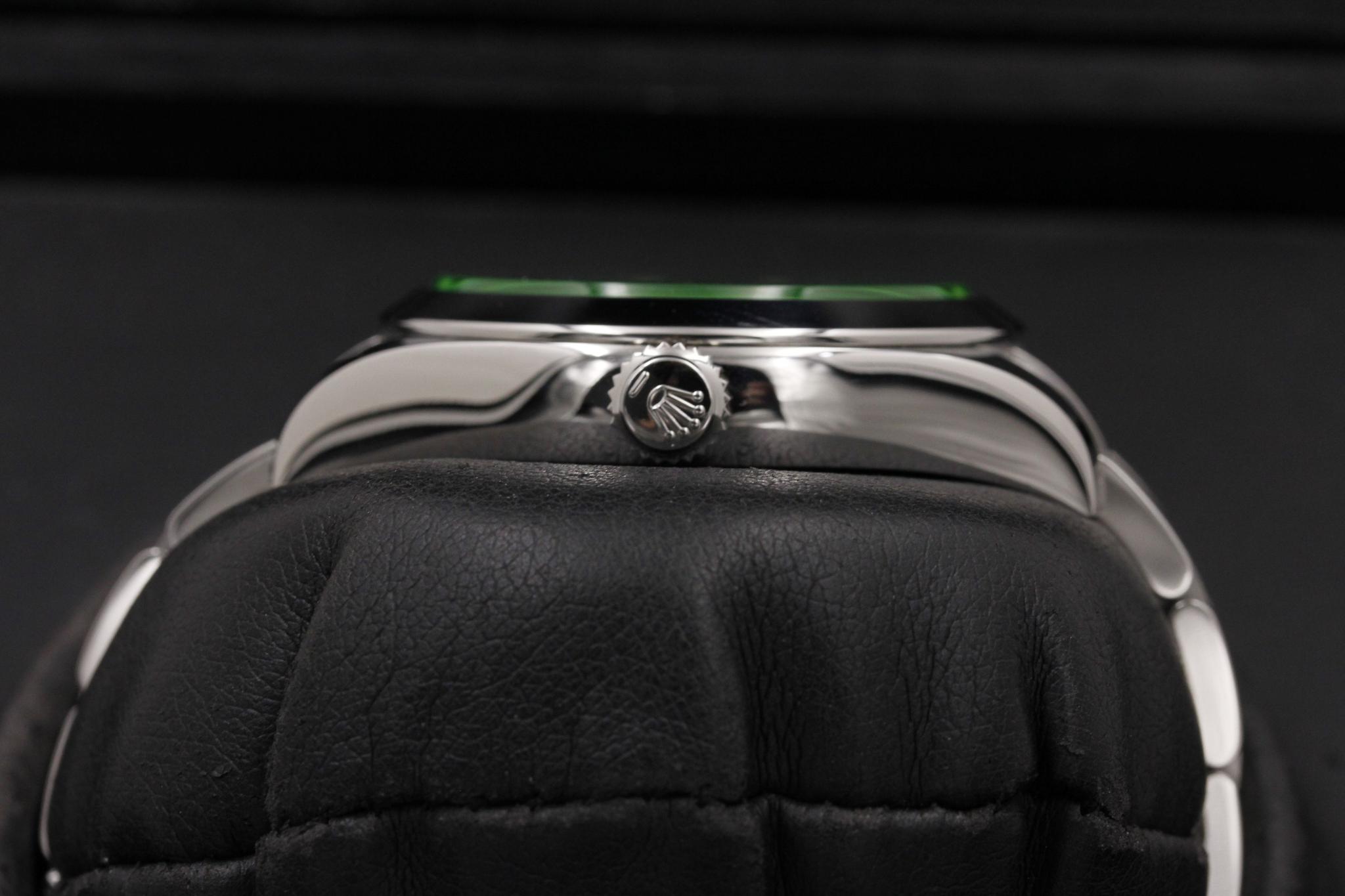 Watch Image 3