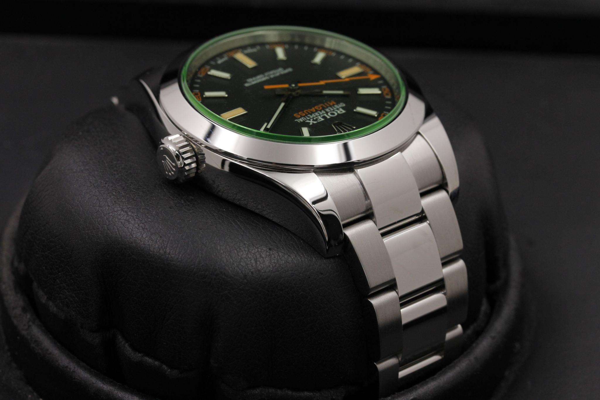 Watch Image 4