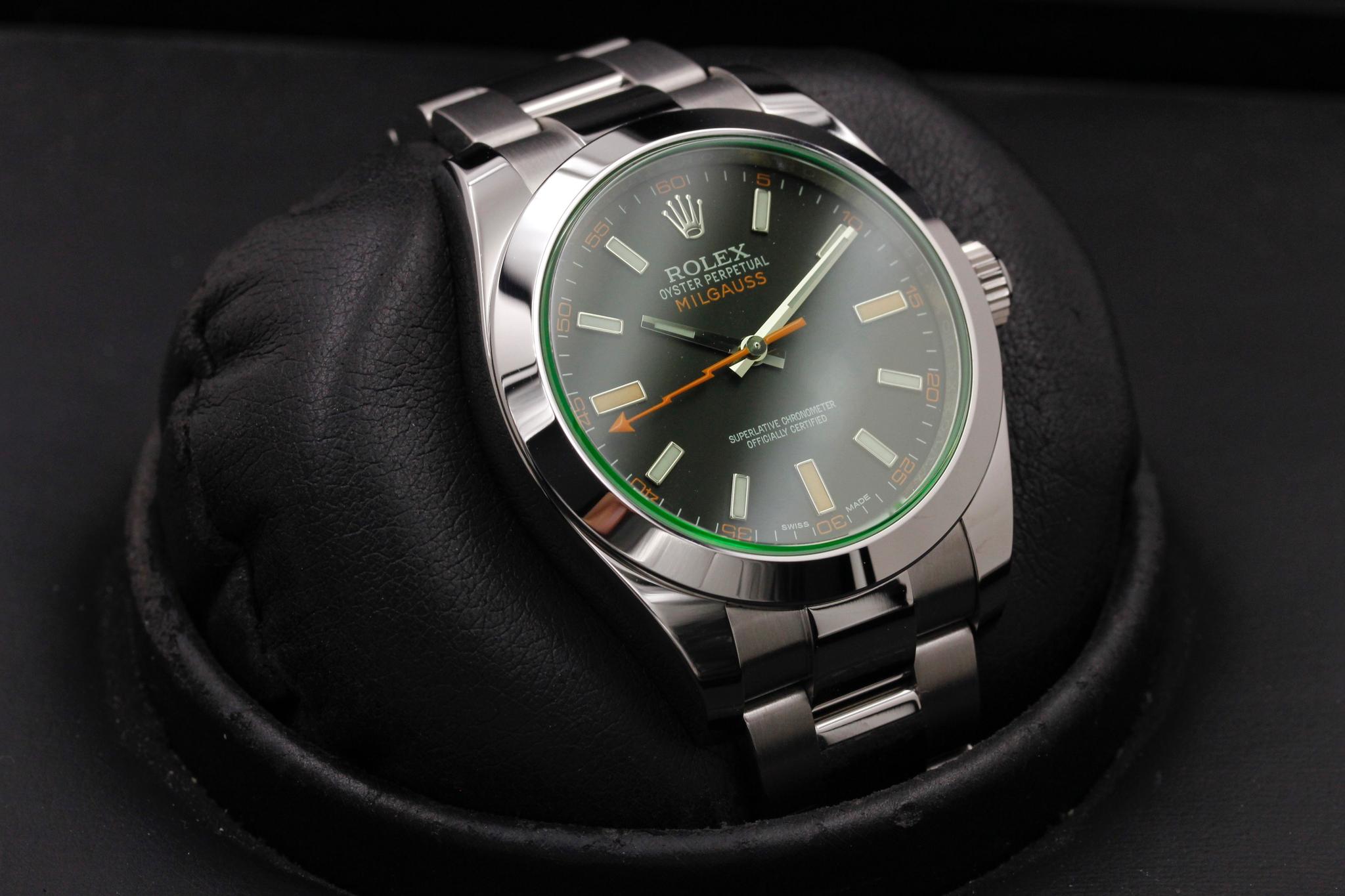 Watch Image 10