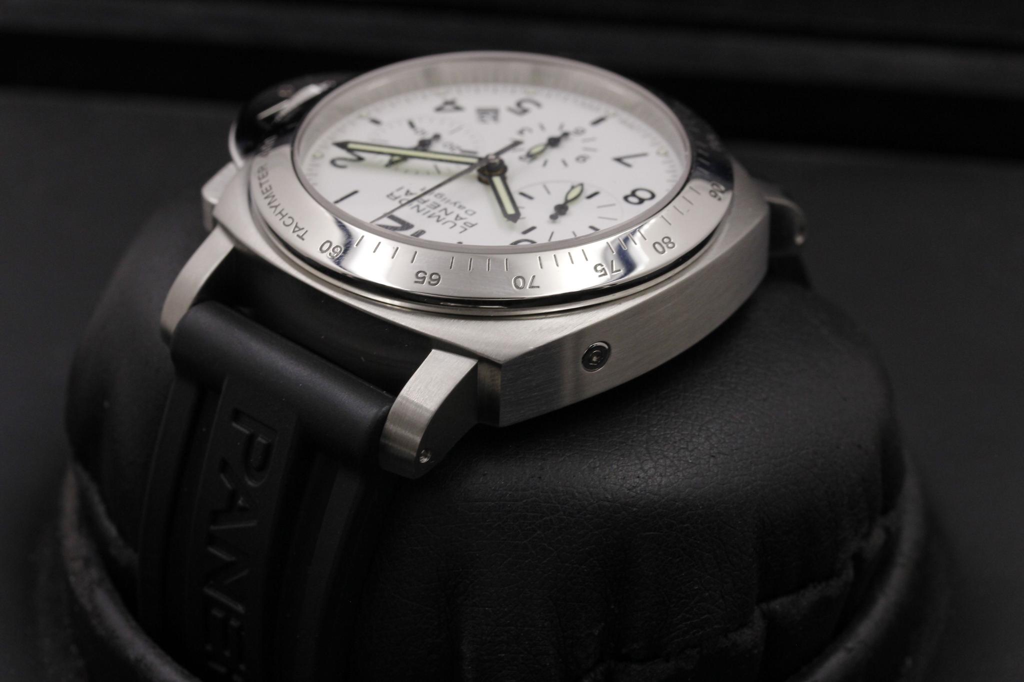 Watch Image 5