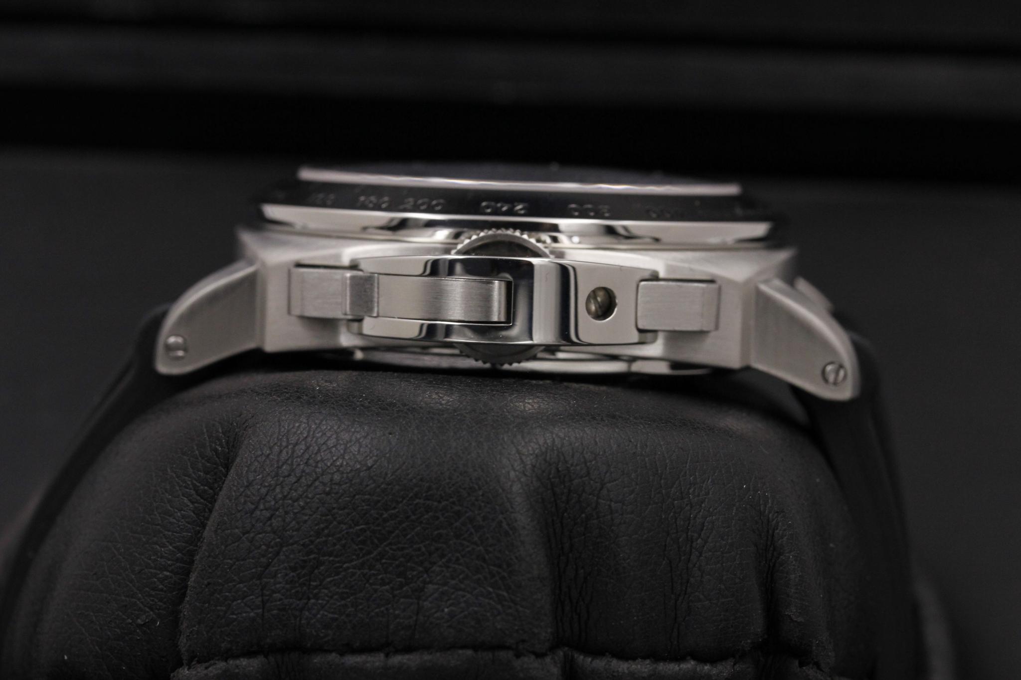 Watch Image 3