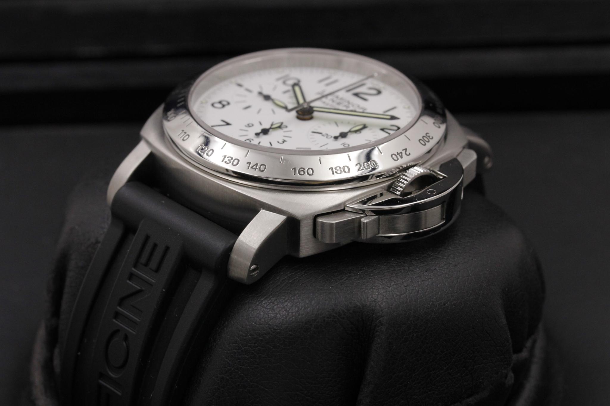 Watch Image 2