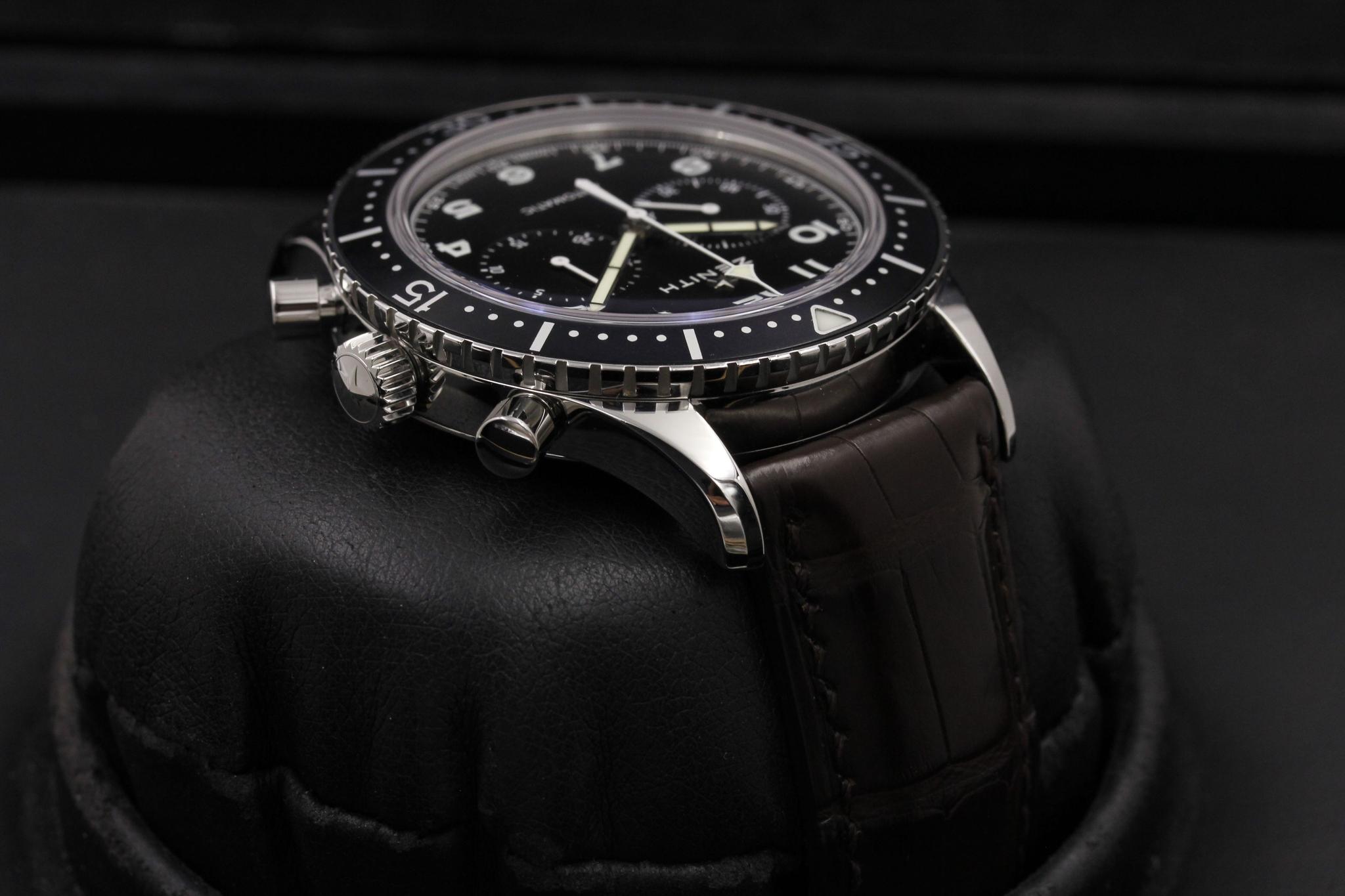Watch Image 4