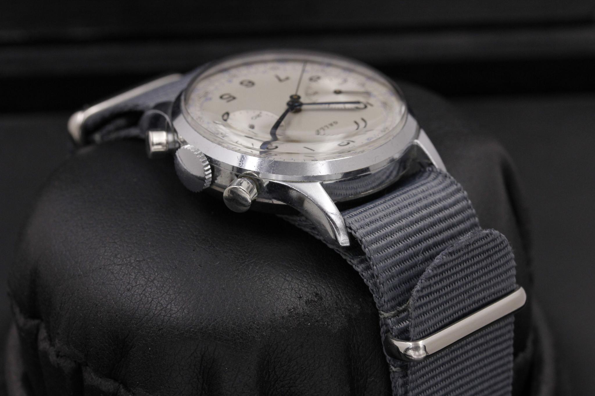 Watch Image 5