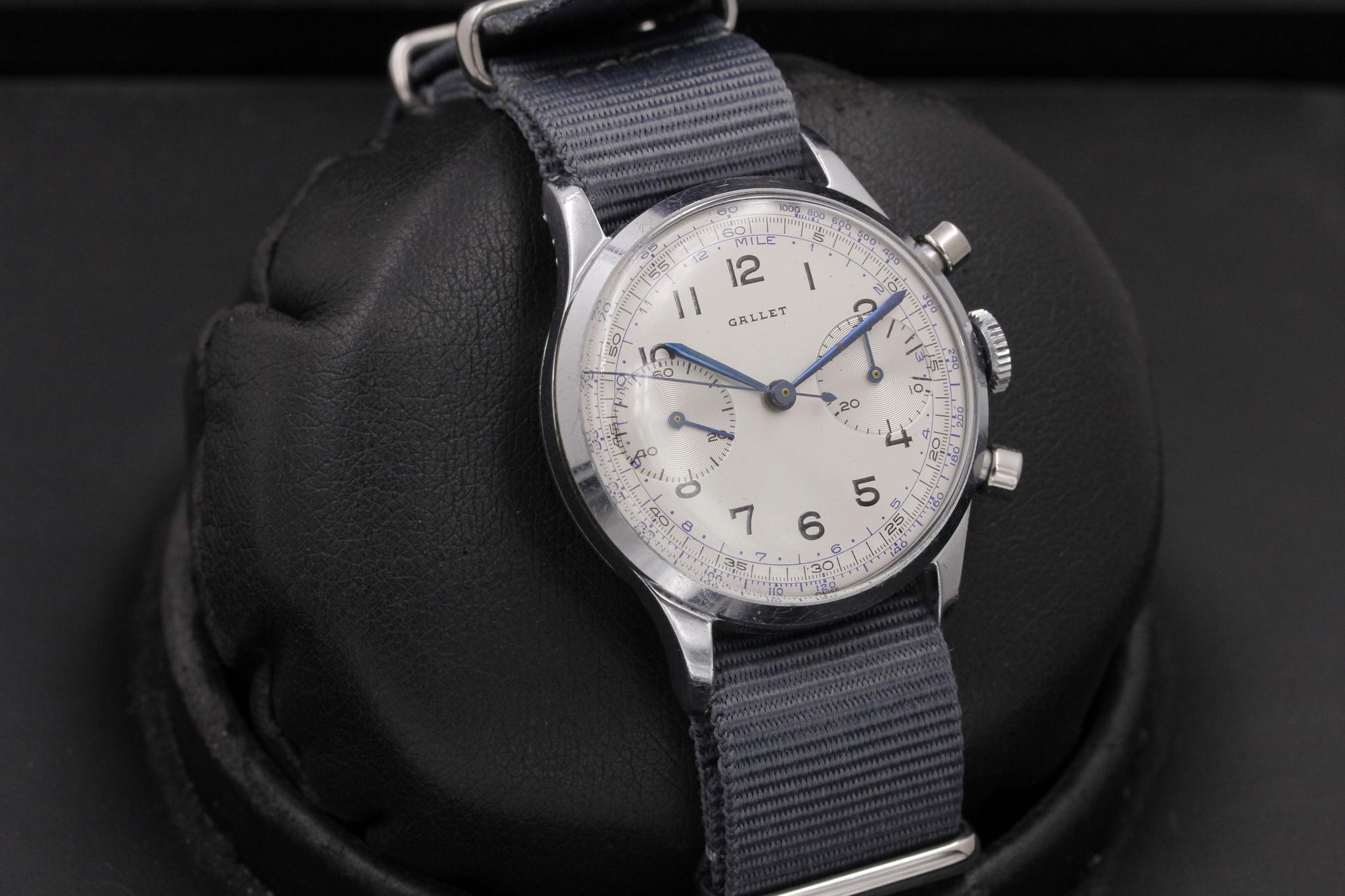 Watch Image 11