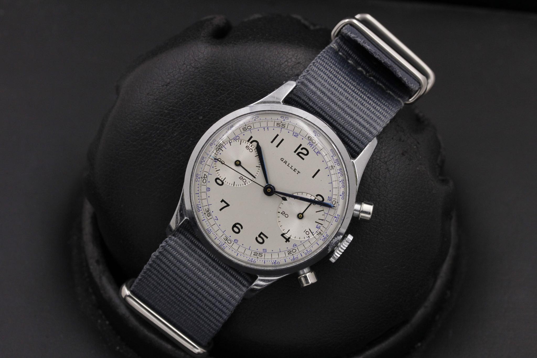 Watch Image 10