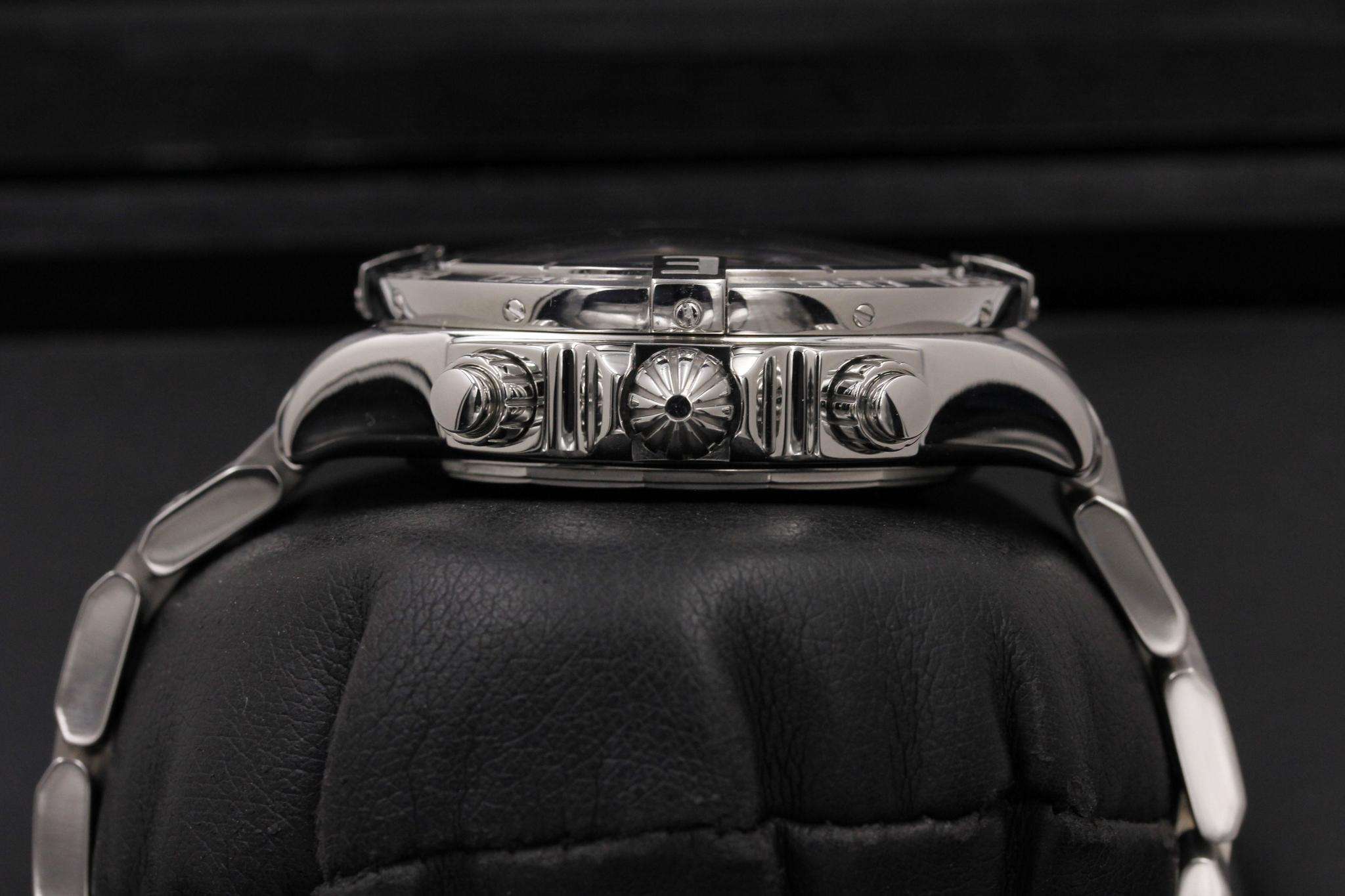 Watch Image 3