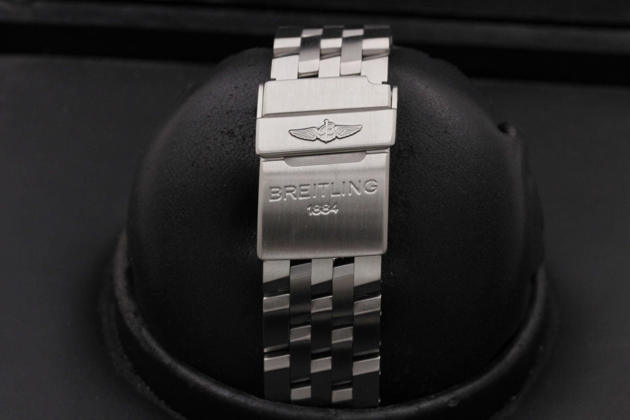 Watch Image 8