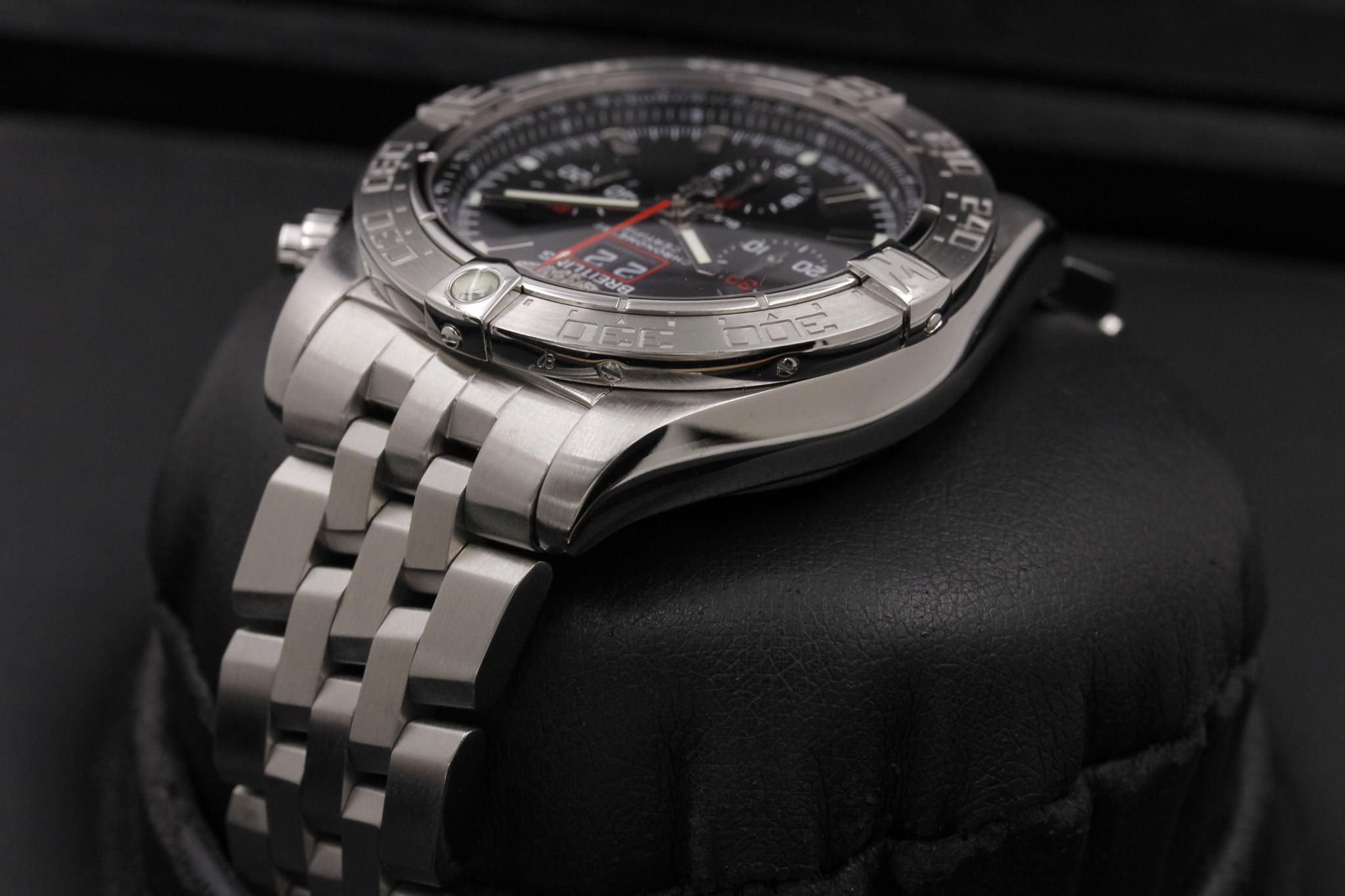 Watch Image 5