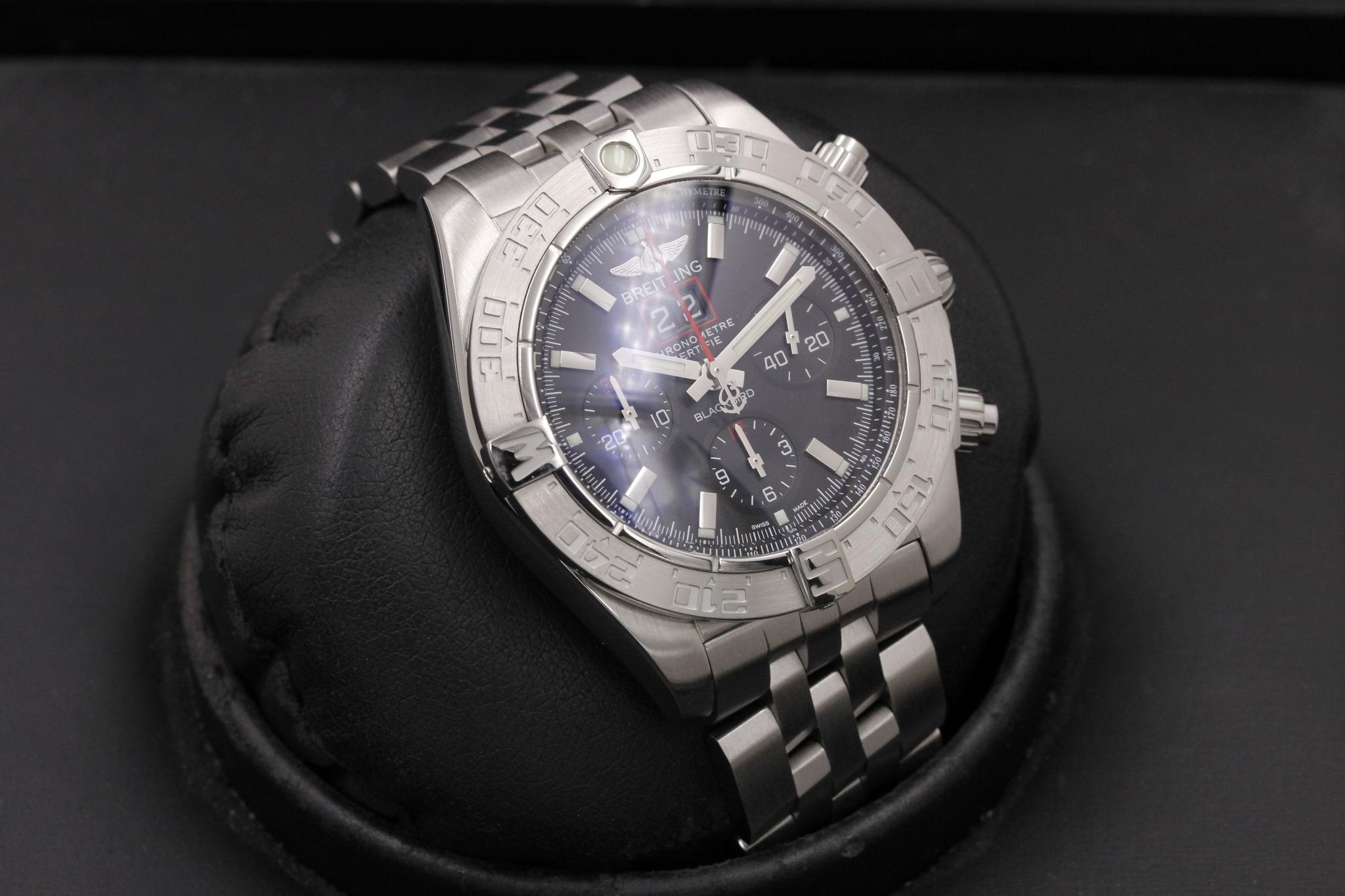 Watch Image 10