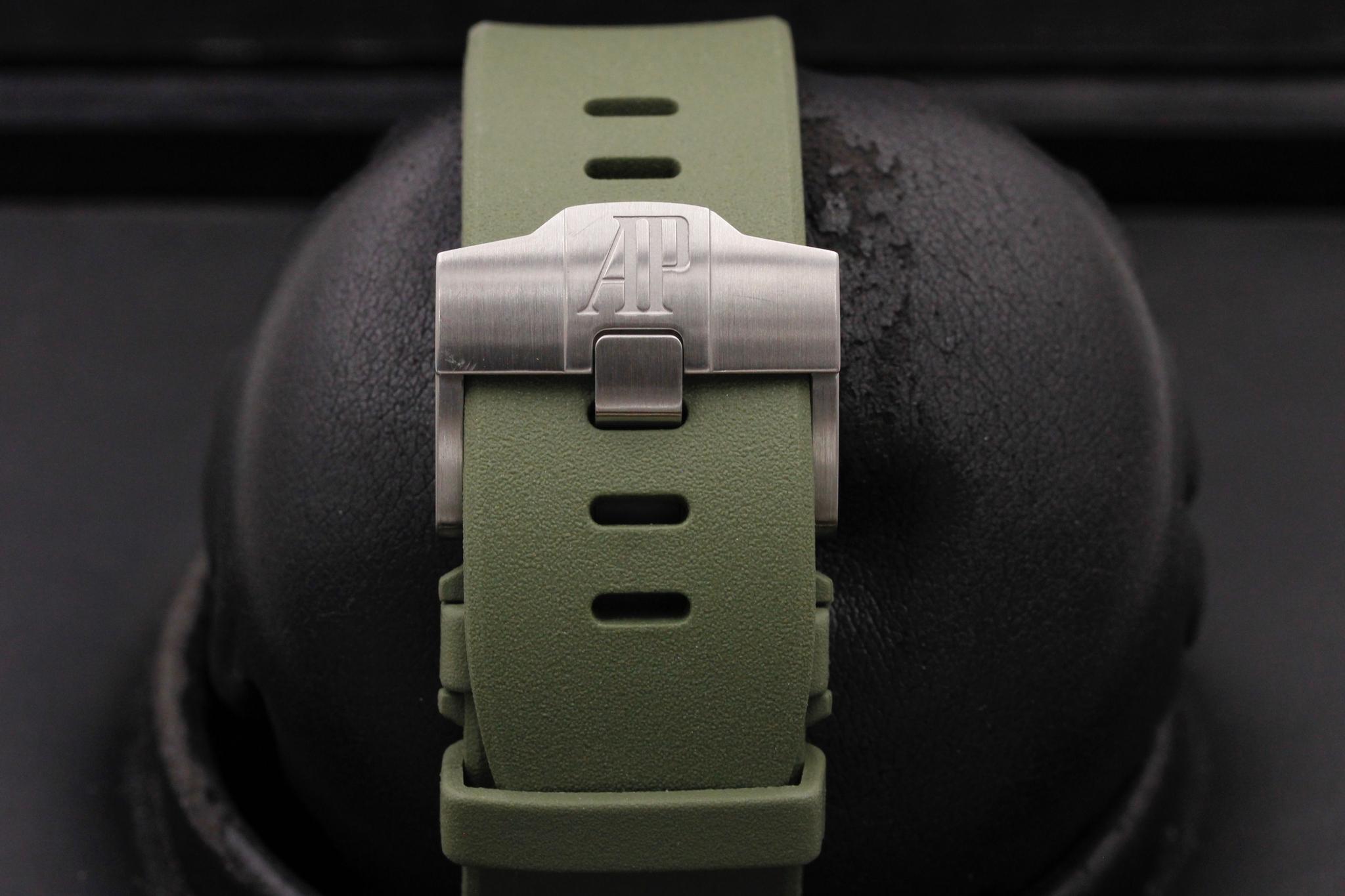 Watch Image 8