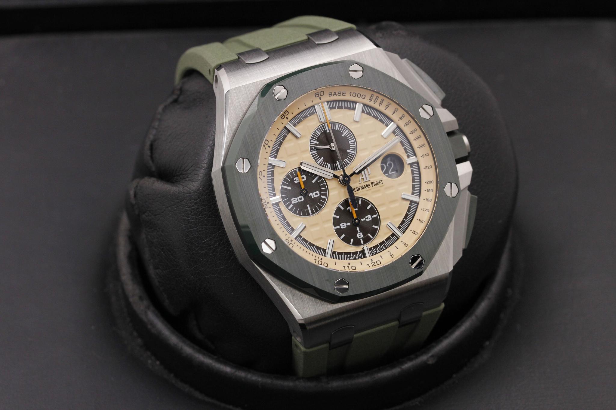 Watch Image 10