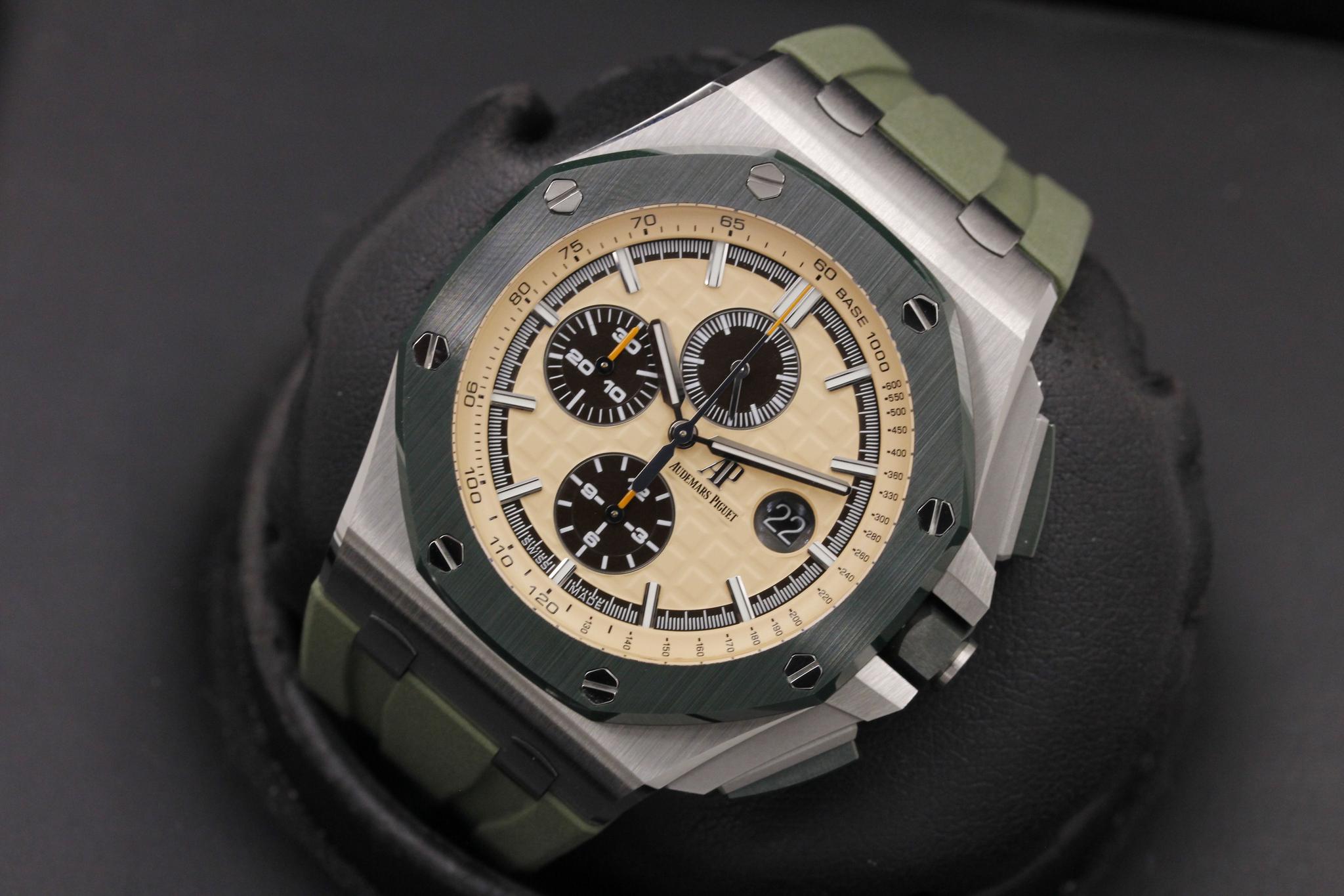 Watch Image 9