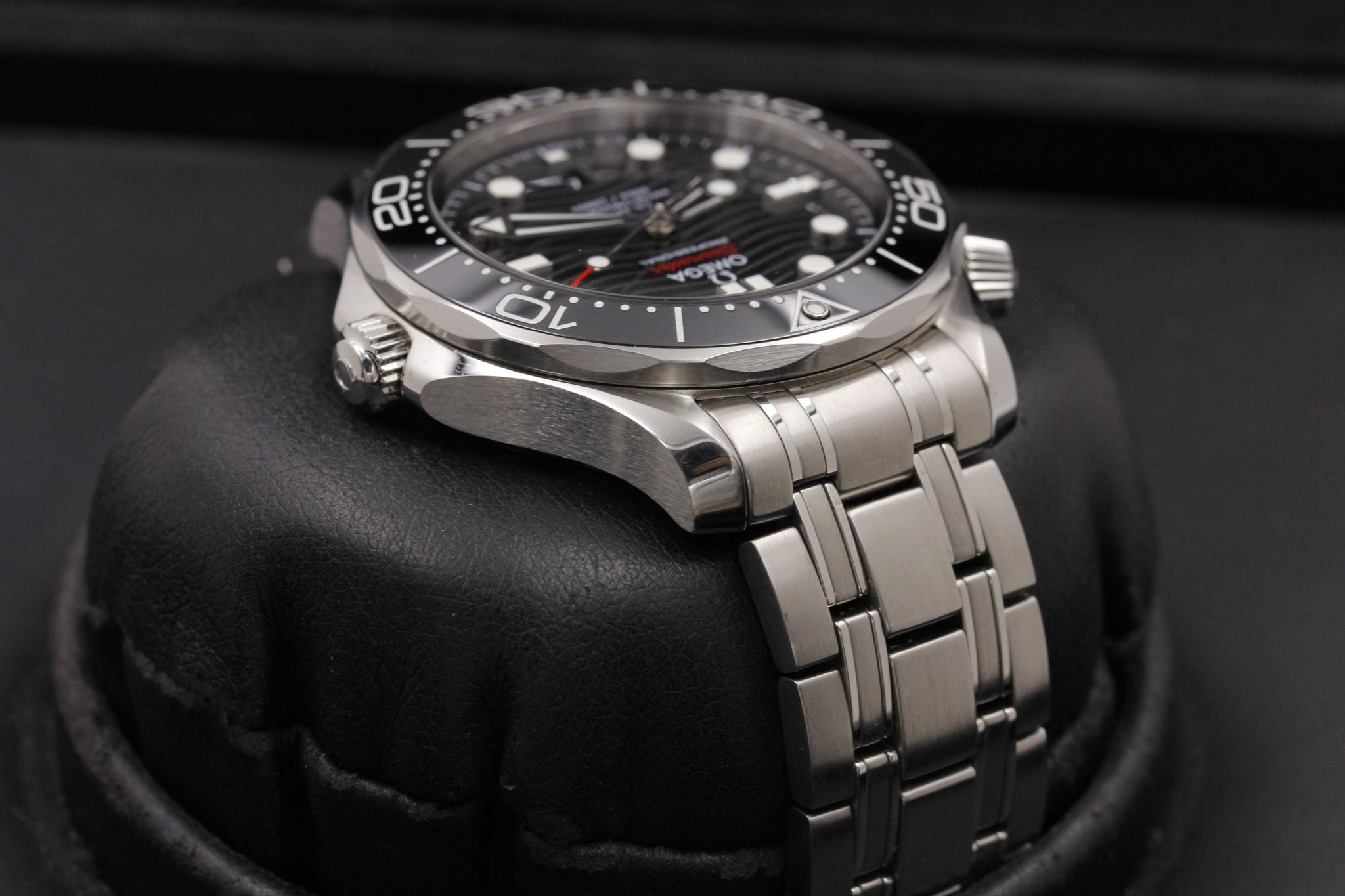 Watch Image 4