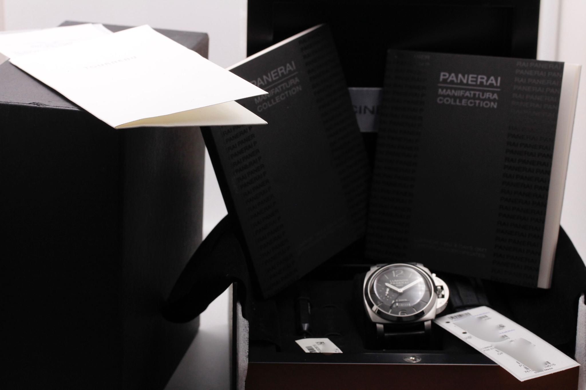Watch Image 12