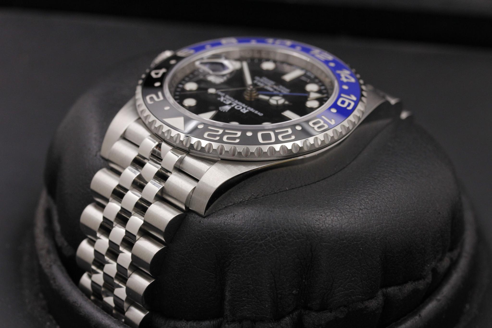 Watch Image 5