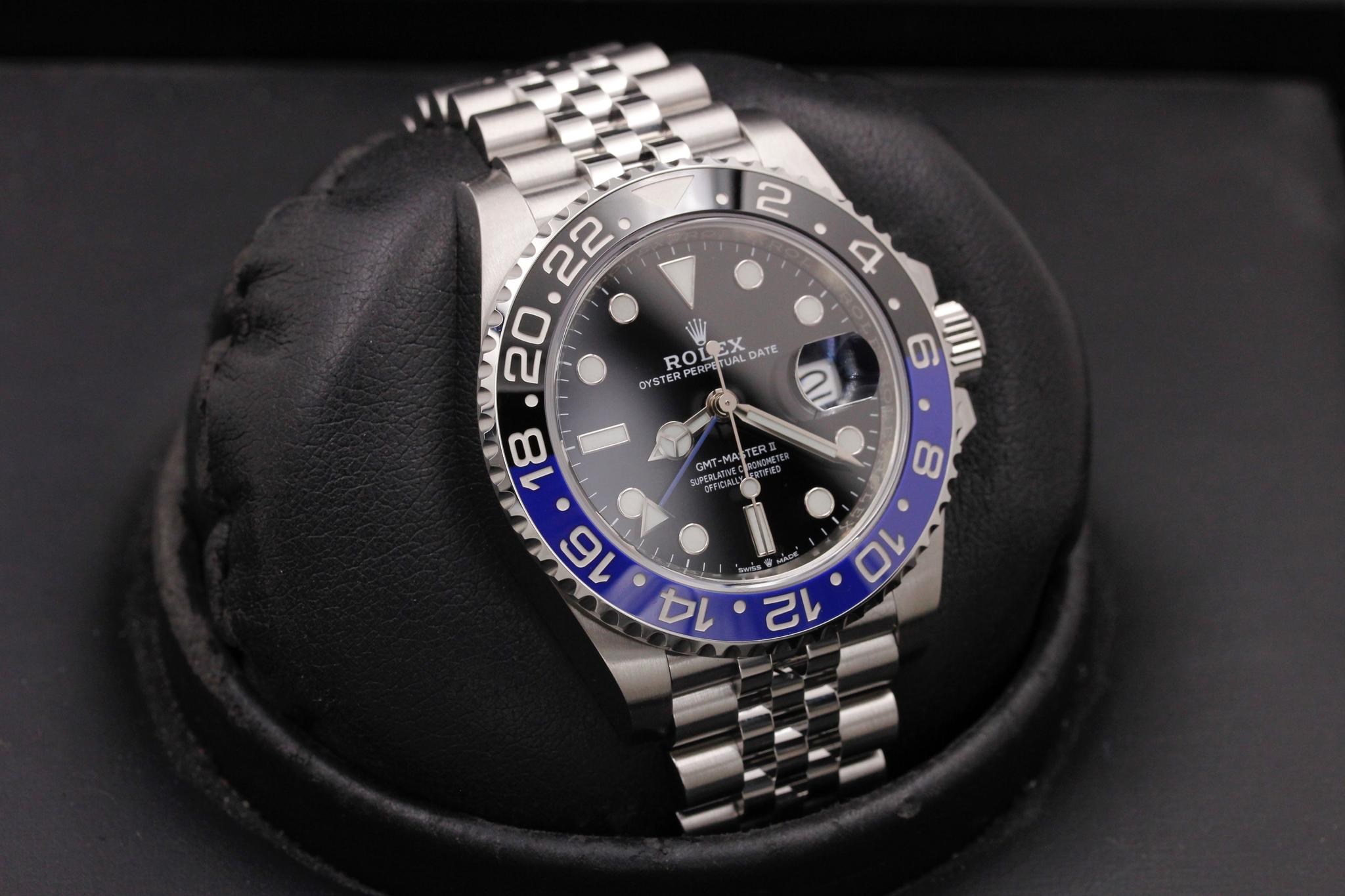 Watch Image 10