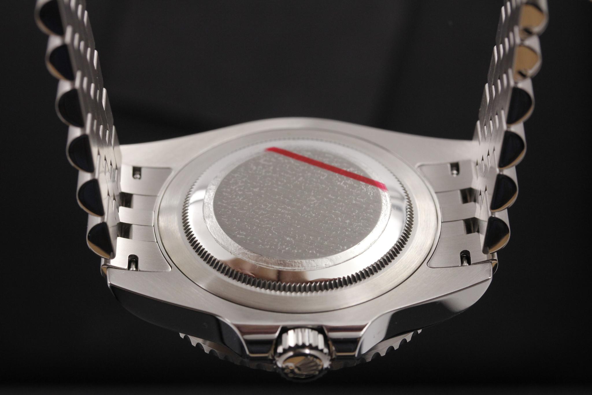 Watch Image 7