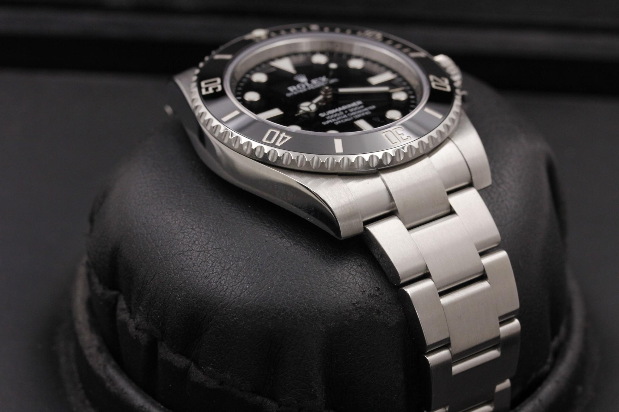 Watch Image 6