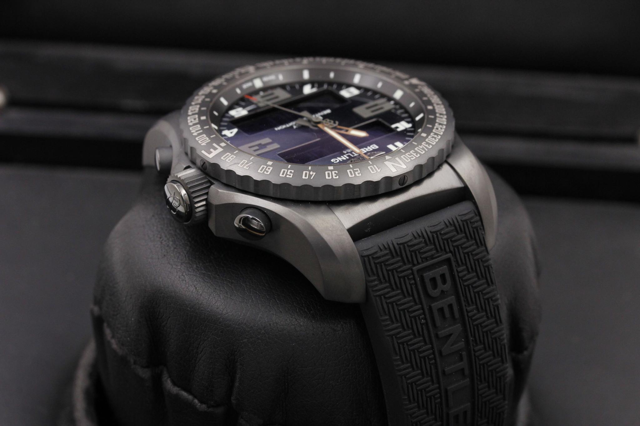 Watch Image 4