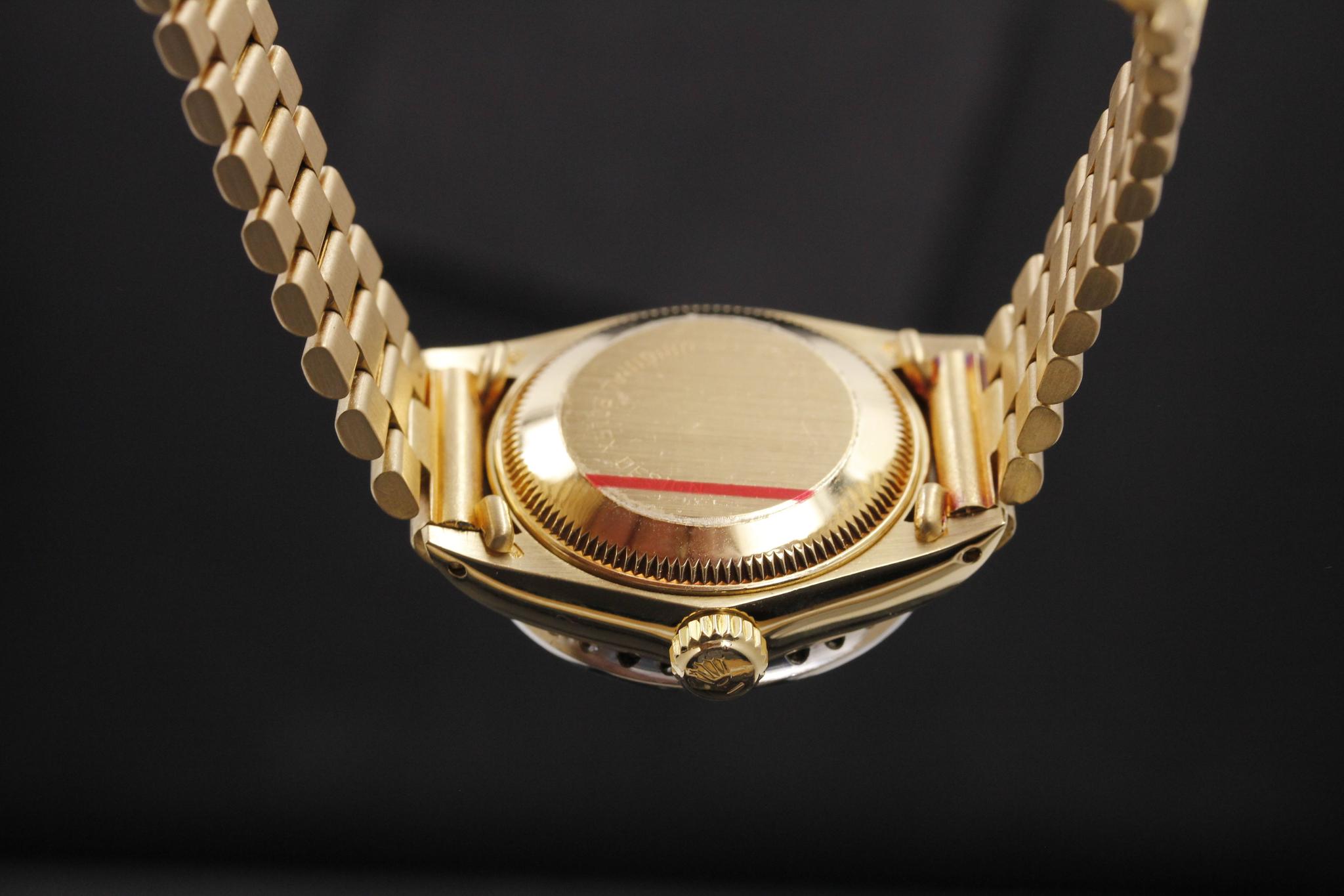 Watch Image 7
