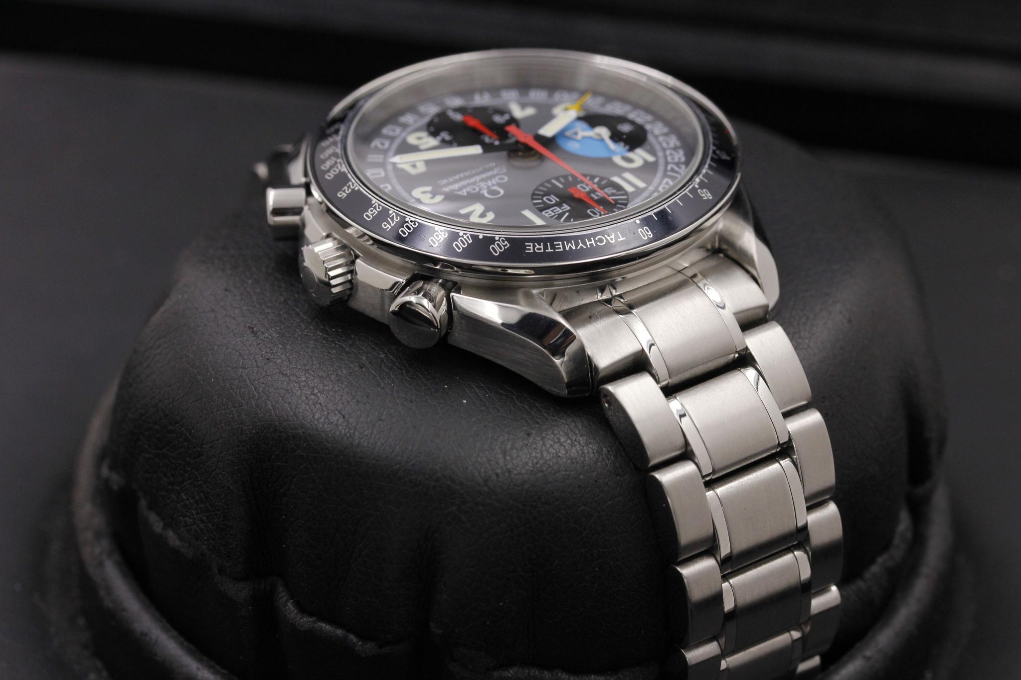Watch Image 4